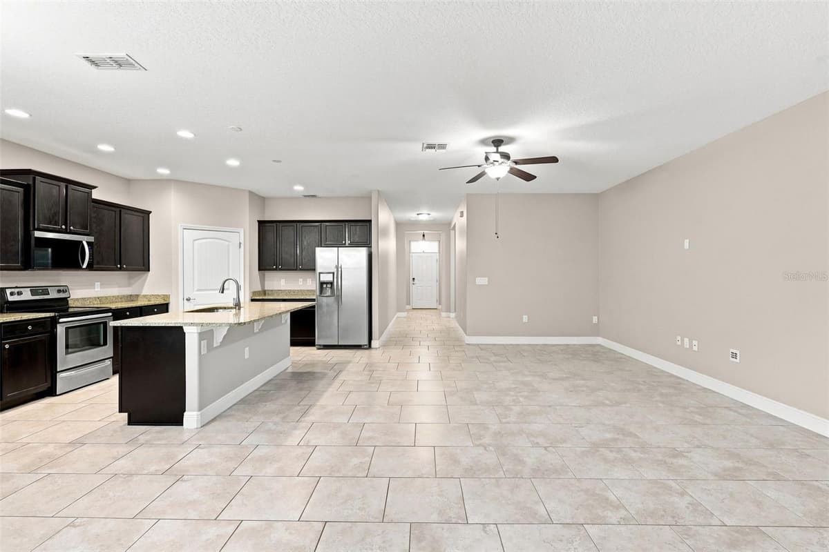 463 RIVER SQUARE LANE — photo 15 of 45