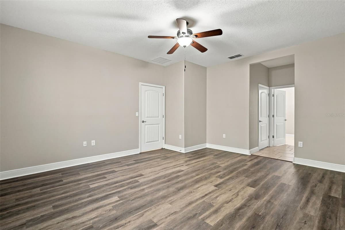 463 RIVER SQUARE LANE — photo 29 of 45
