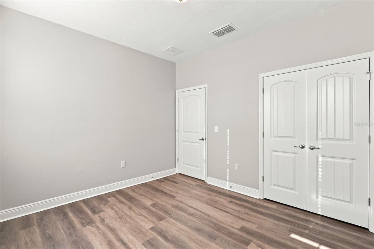 463 RIVER SQUARE LANE — photo 21 of 45