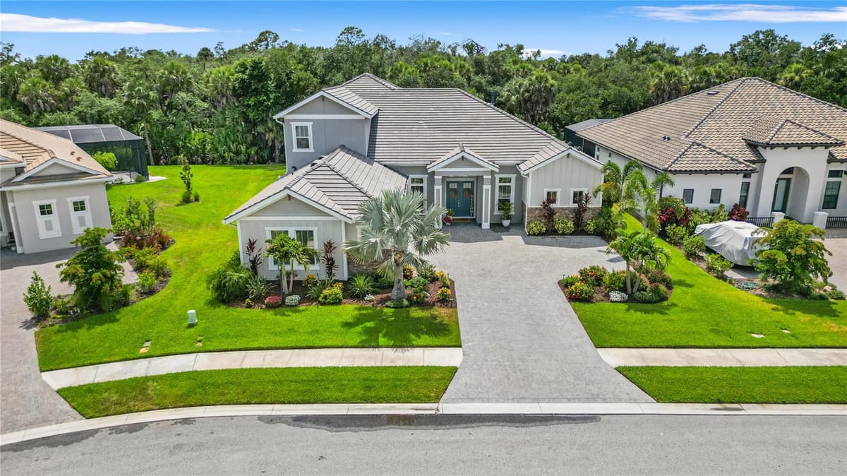 9479 TEQUILA SUNRISE DRIVE — photo 3 of 58
