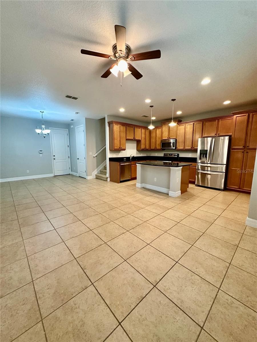 10083 EAGLE CREEK CENTER BOULEVARD — photo 6 of 14