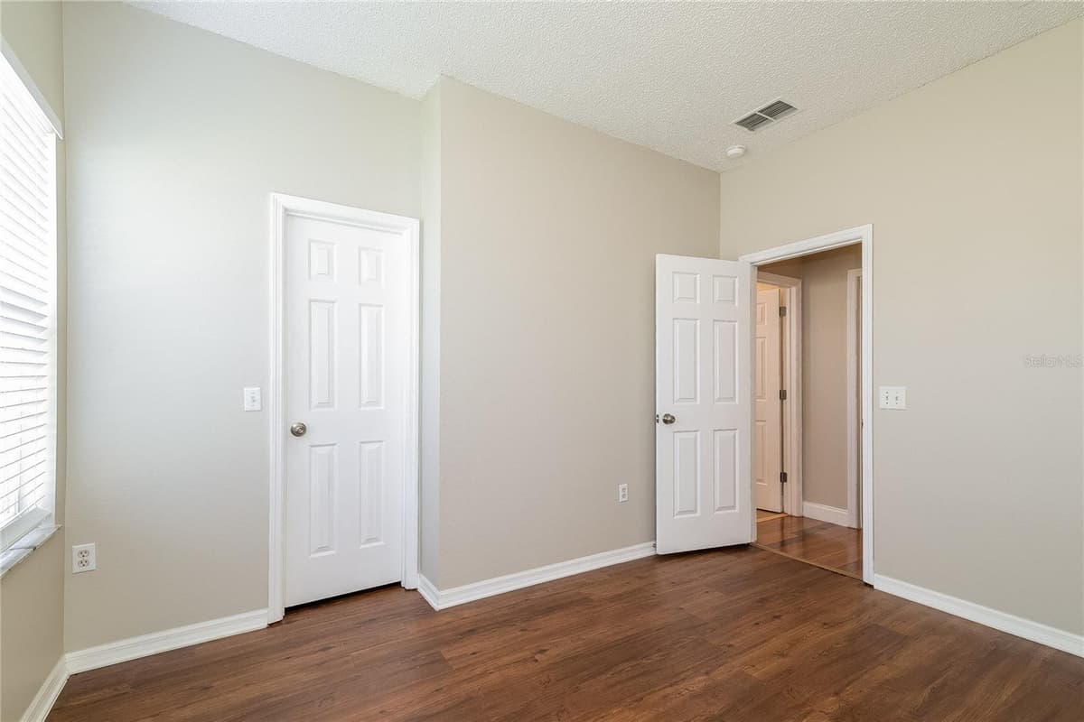 204 TARANTO WAY — photo 8 of 15