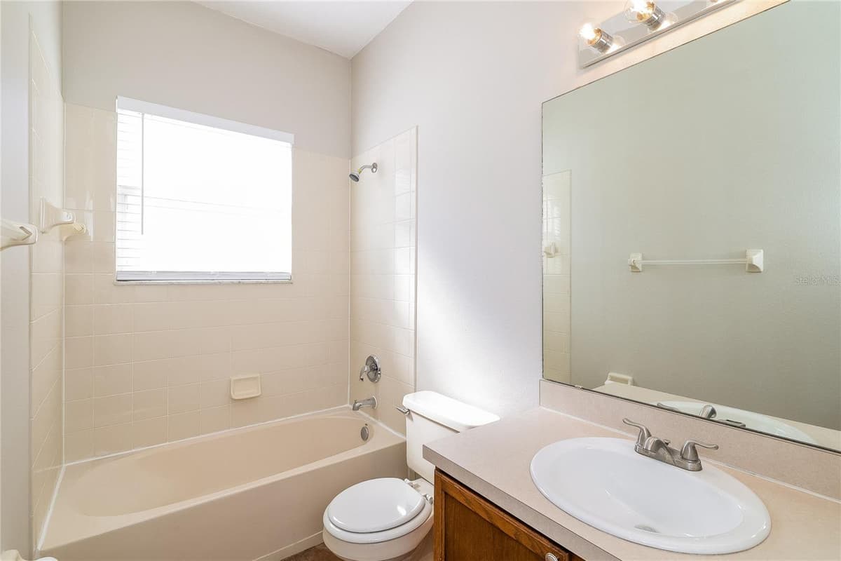 204 TARANTO WAY — photo 10 of 15