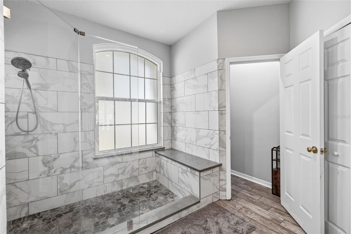 12020 RUNNING FOX CIRCLE — photo 15 of 31