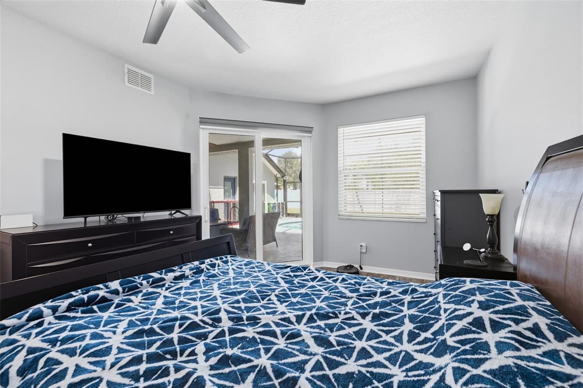 12020 RUNNING FOX CIRCLE — photo 13 of 31