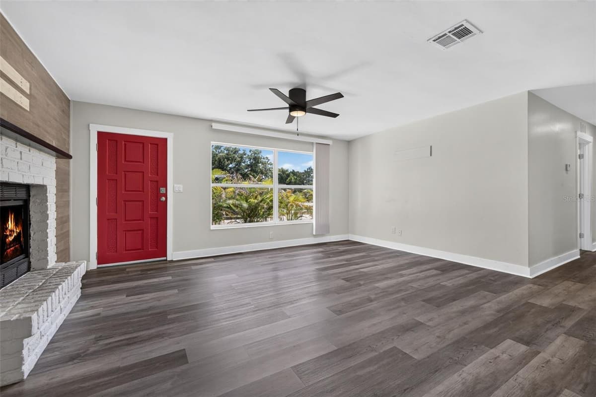 2175 43RD AVENUE — photo 4 of 26