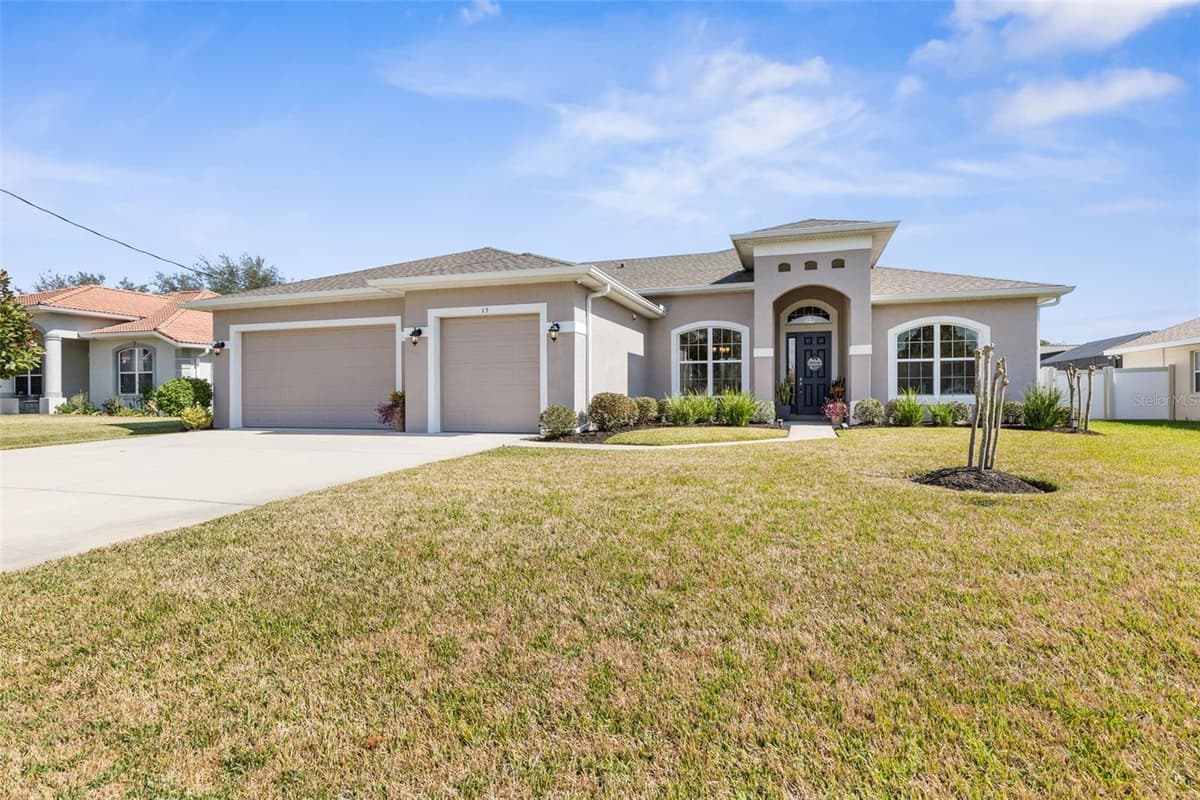 15 FAIRCHILD LANE — photo 4 of 57