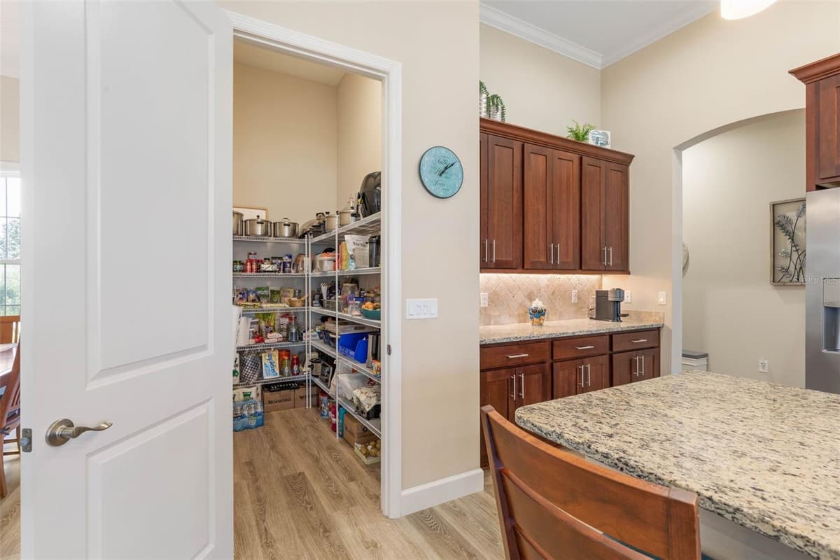 15 FAIRCHILD LANE — photo 20 of 57
