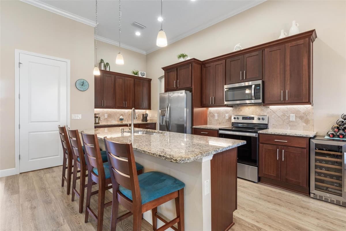 15 FAIRCHILD LANE — photo 13 of 57