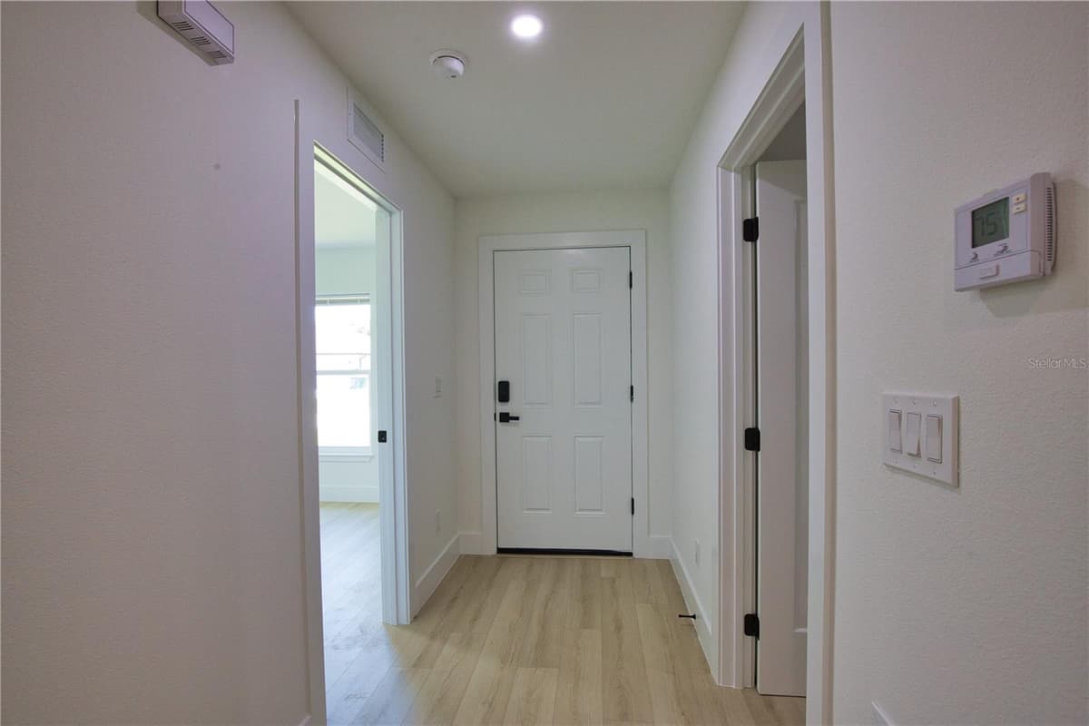 17147 and 17149 CARLEEN AVENUE — photo 20 of 46