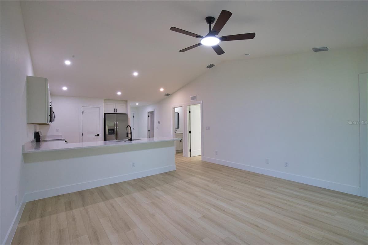17147 and 17149 CARLEEN AVENUE — photo 17 of 46