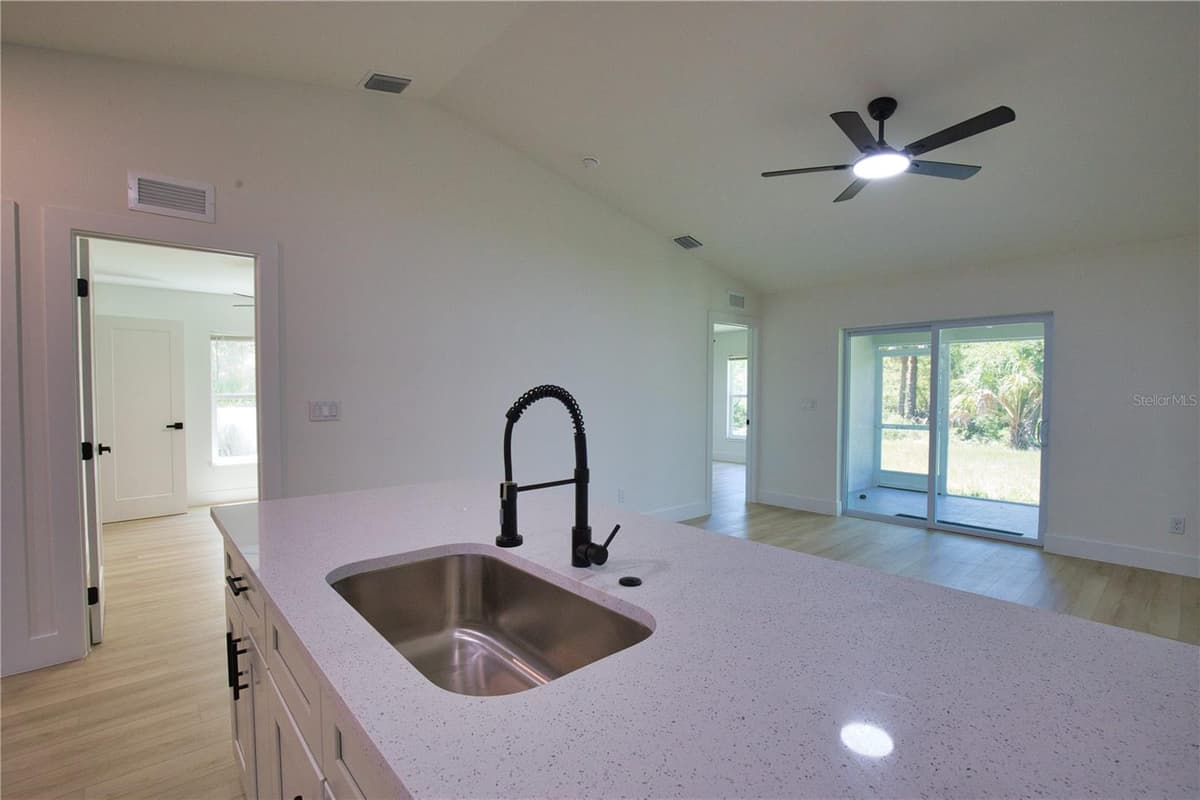 17147 and 17149 CARLEEN AVENUE — photo 15 of 46