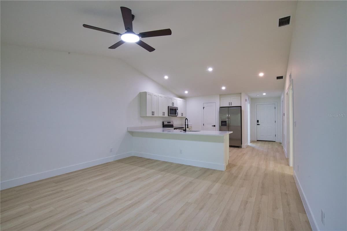 17147 and 17149 CARLEEN AVENUE — photo 19 of 46
