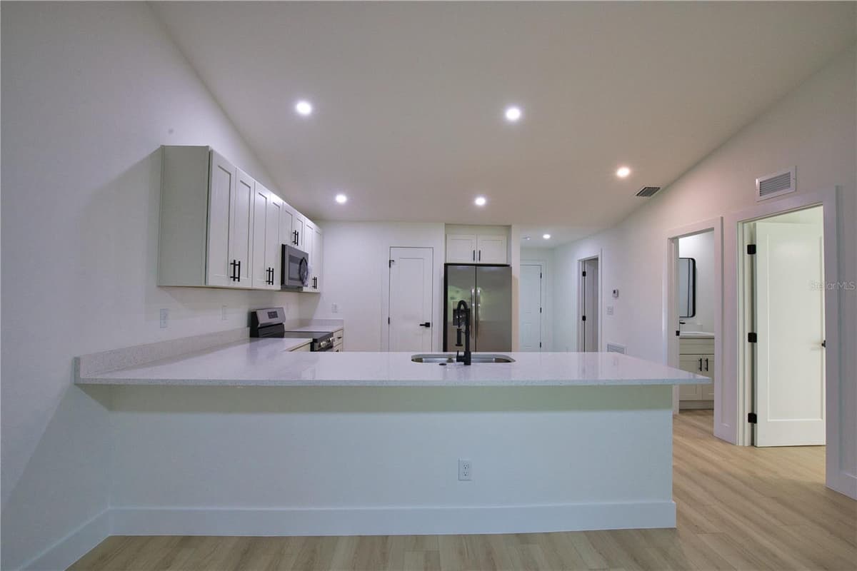 17147 and 17149 CARLEEN AVENUE — photo 14 of 46