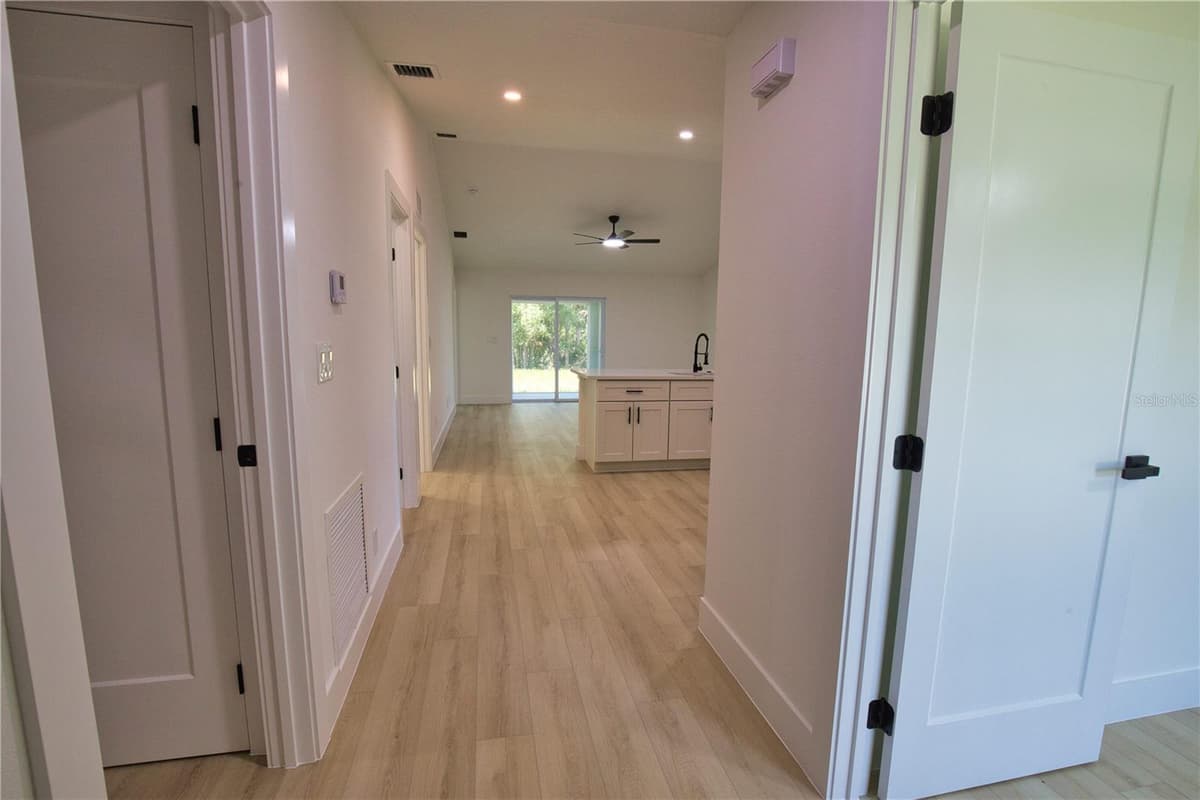17147 and 17149 CARLEEN AVENUE — photo 6 of 46