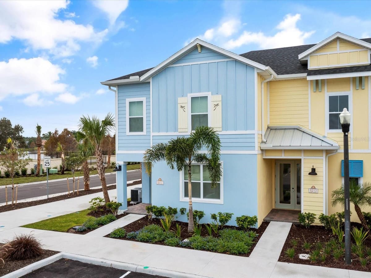 8217 SURF STREET — photo 3 of 60