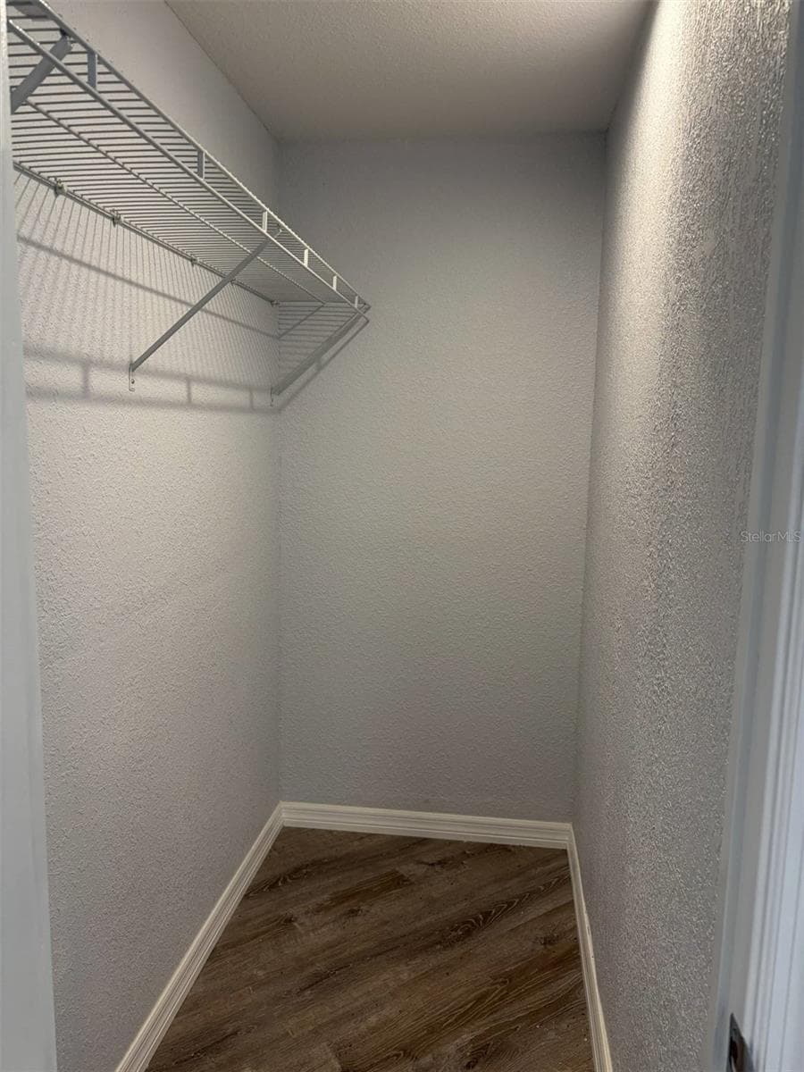 7654 NEWCASTLE COURT — photo 17 of 27