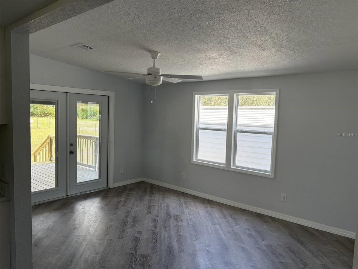 7654 NEWCASTLE COURT — photo 10 of 27