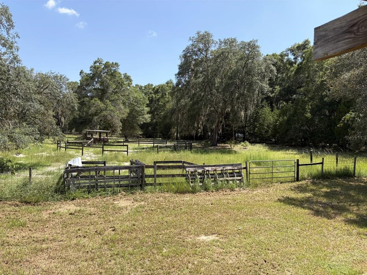 7654 NEWCASTLE COURT — photo 4 of 27