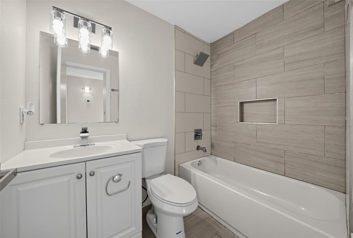 461 MERCER STREET — photo 11 of 18