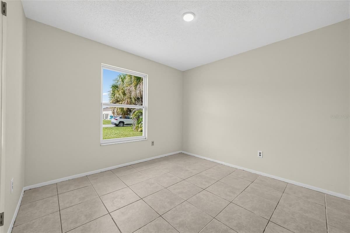 461 MERCER STREET — photo 13 of 18