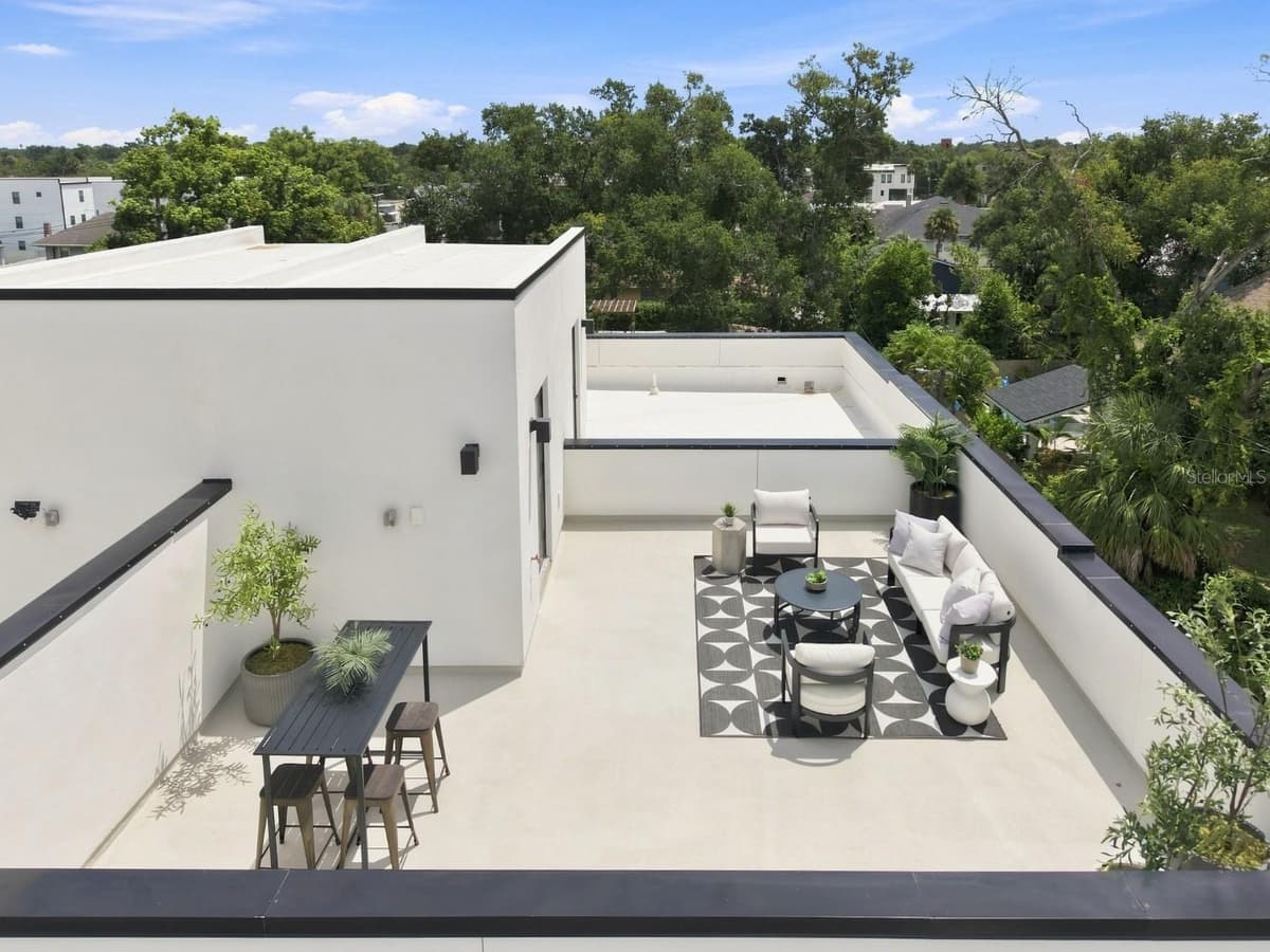 310 COLUMBUS DRIVE — photo 27 of 31