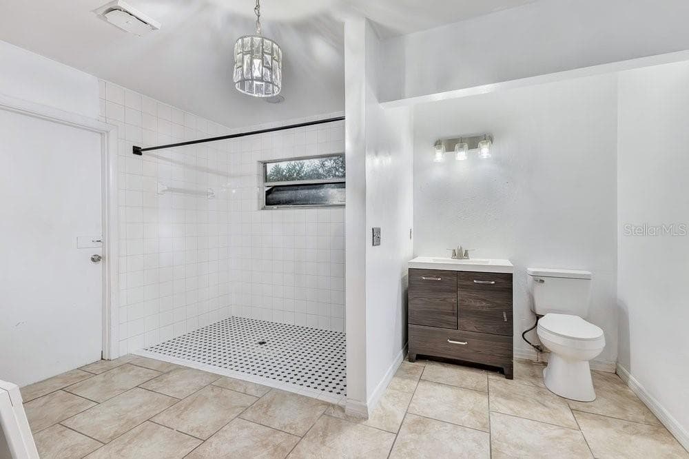 506 CLAYTON CIRCLE — photo 14 of 26