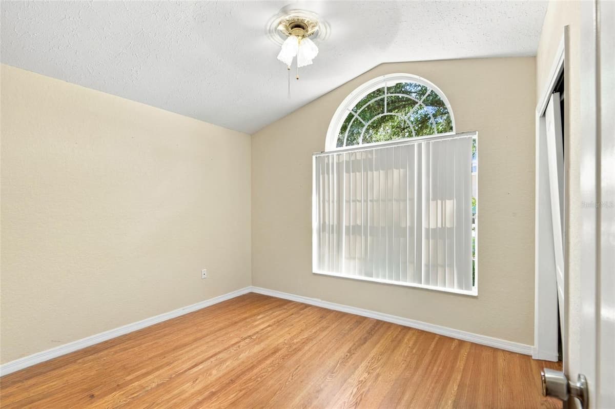 37117 FOXRUN PLACE — photo 11 of 21