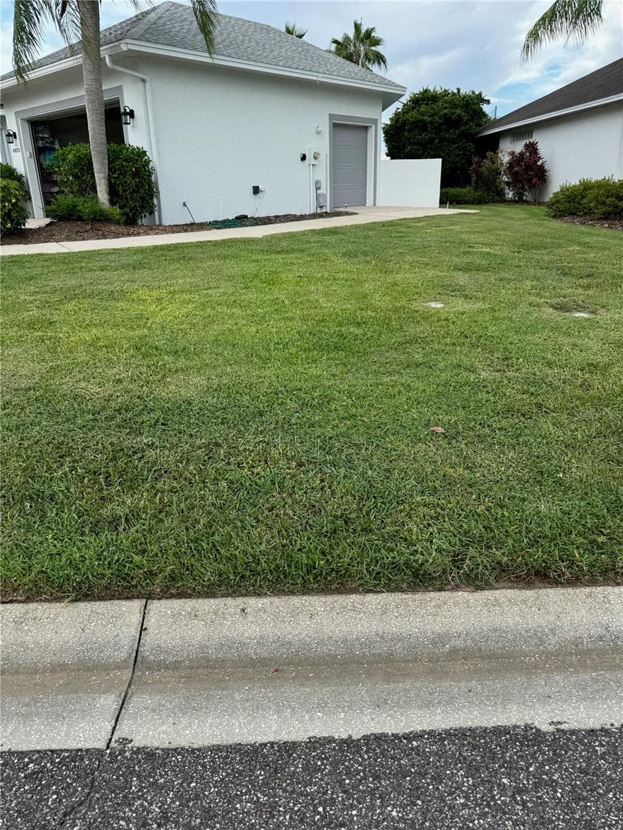 6623 BENDELOW DRIVE — photo 2 of 25