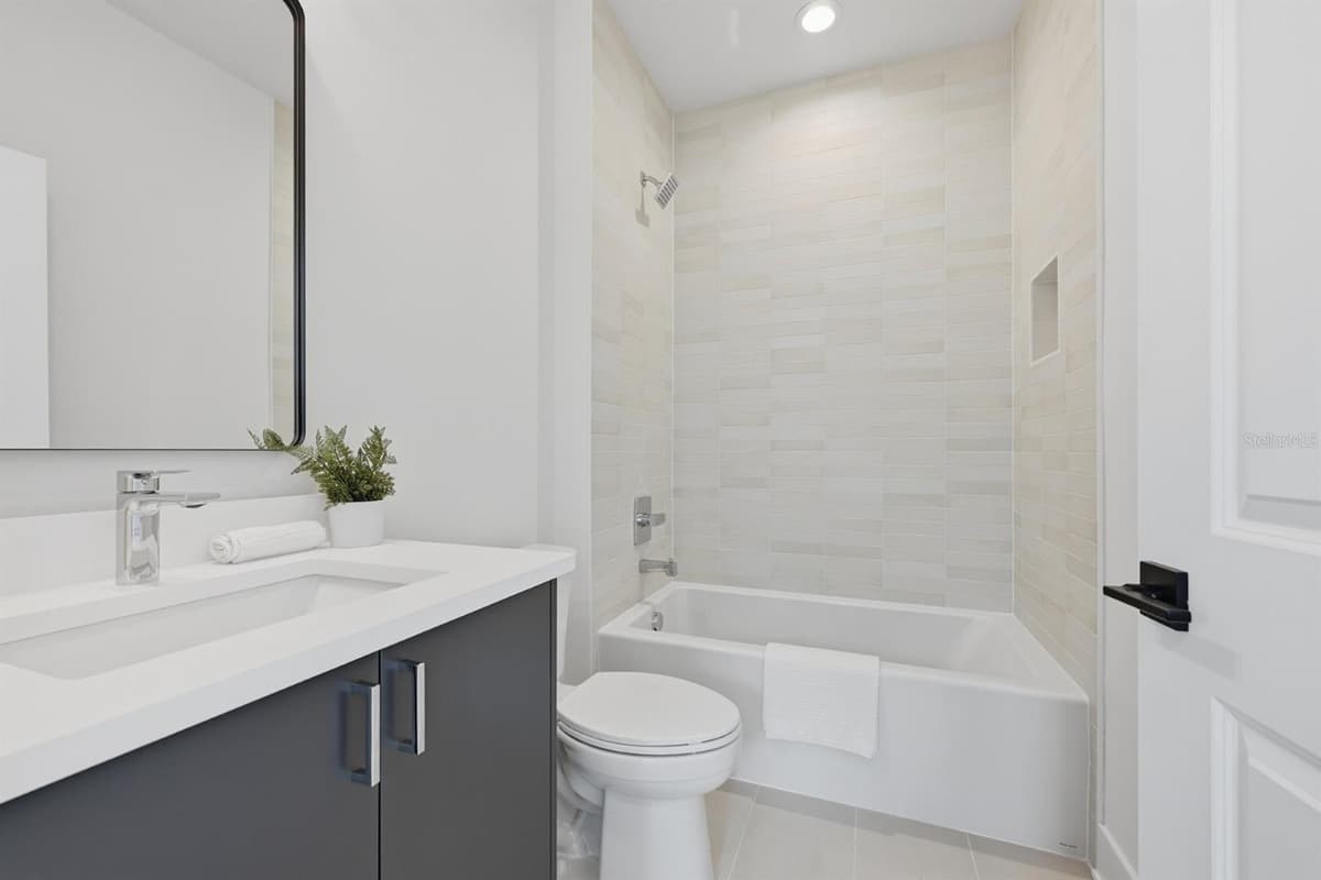 310 COLUMBUS DRIVE — photo 19 of 30