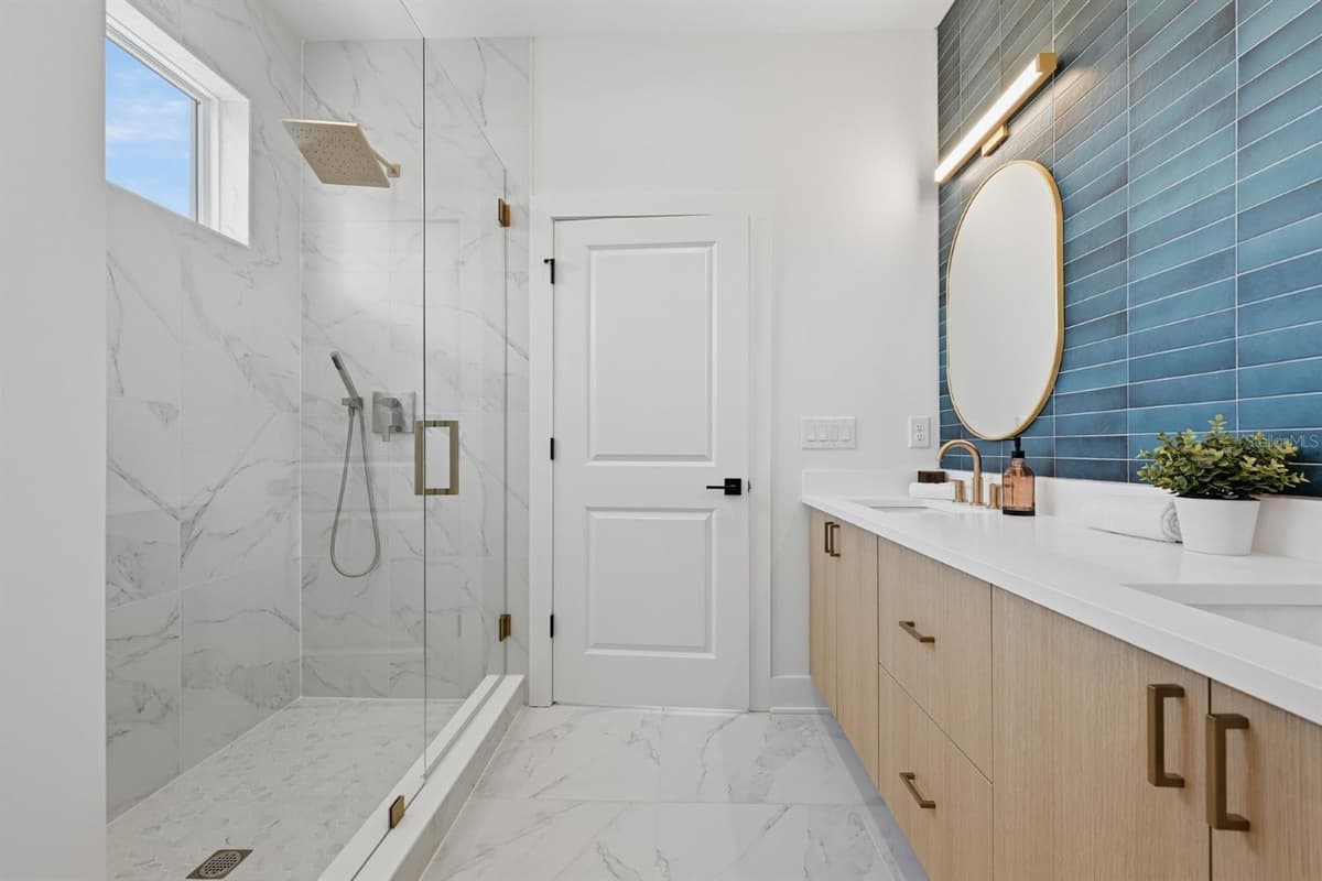 310 COLUMBUS DRIVE — photo 16 of 30