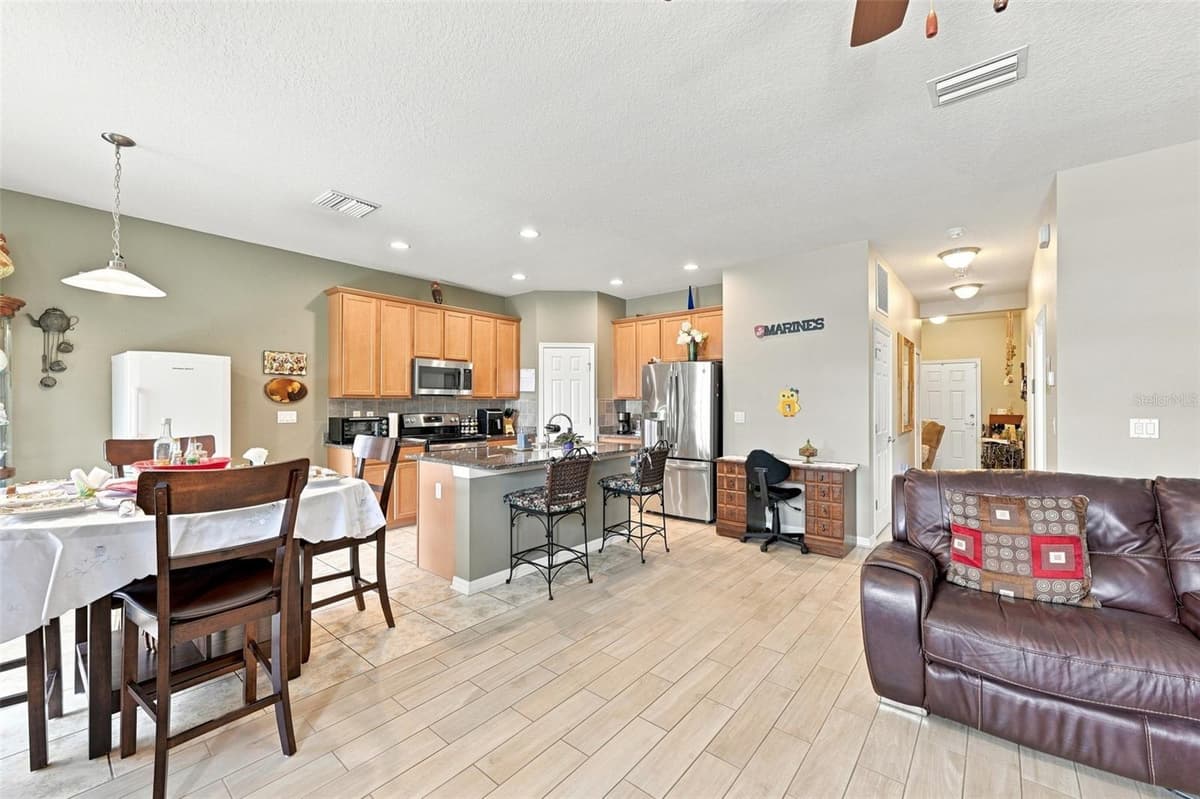 803 PARKER DEN DRIVE — photo 13 of 38