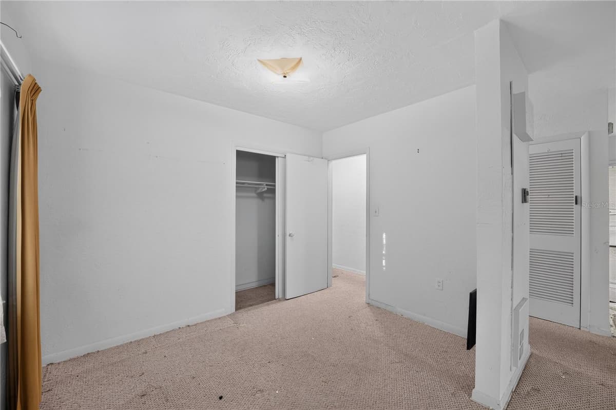 22001 BELINDA AVENUE — photo 3 of 29