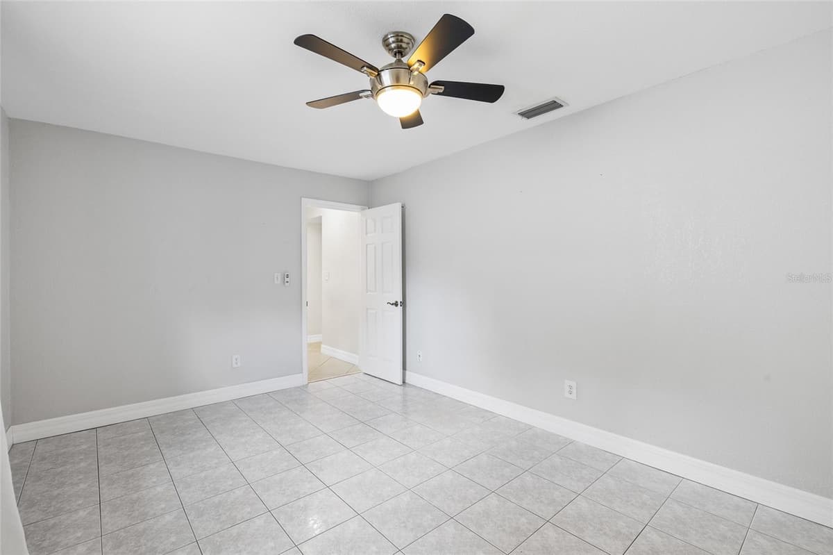 1394 BELLEVUE BOULEVARD — photo 36 of 53