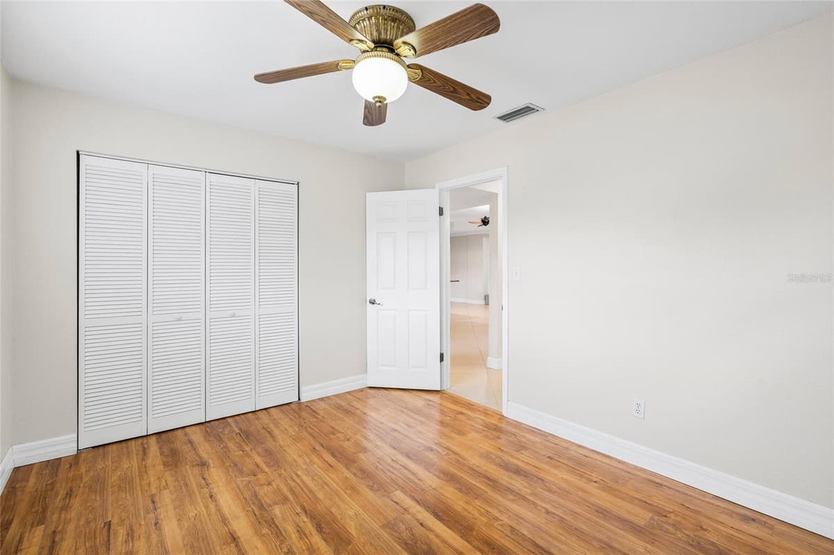 1394 BELLEVUE BOULEVARD — photo 33 of 53