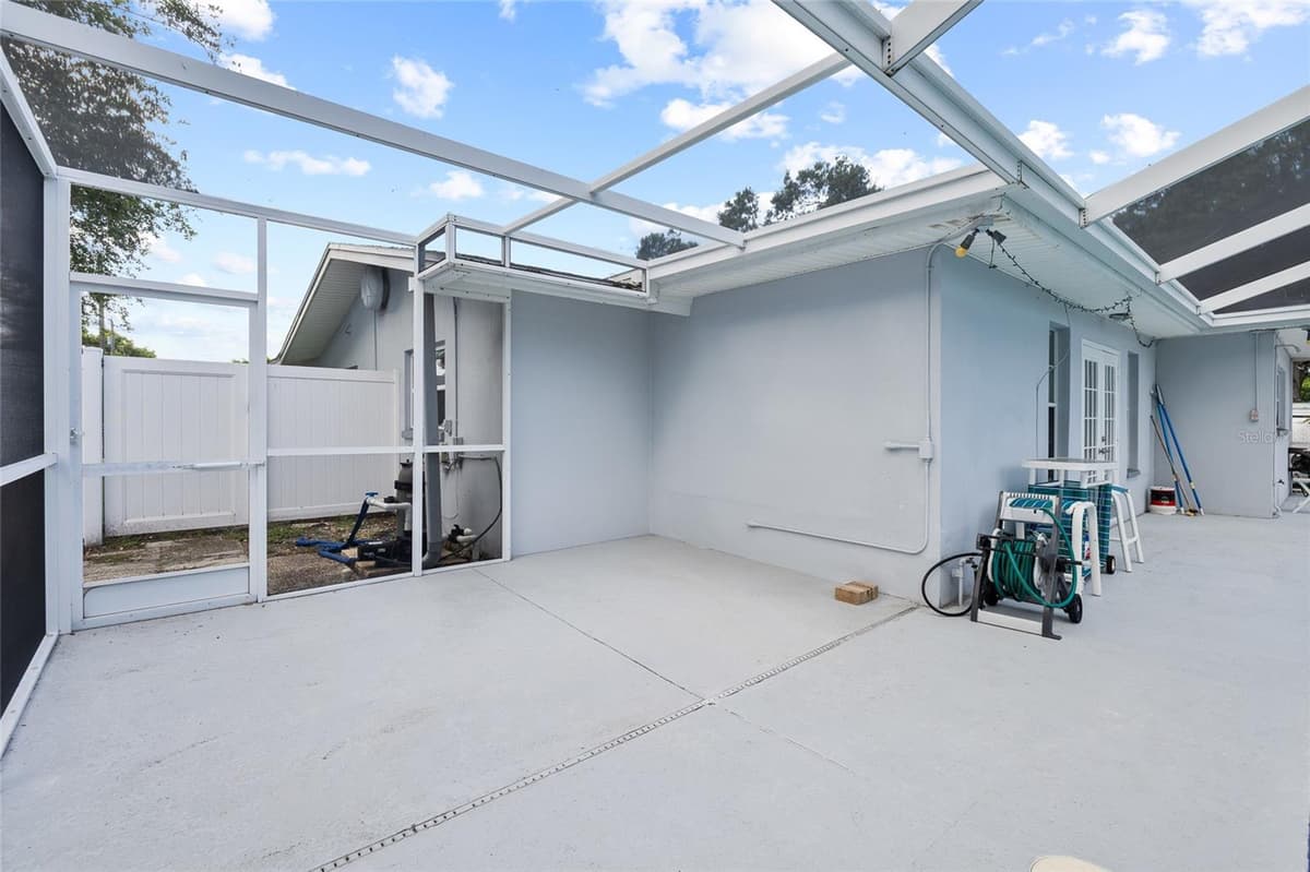1394 BELLEVUE BOULEVARD — photo 43 of 53