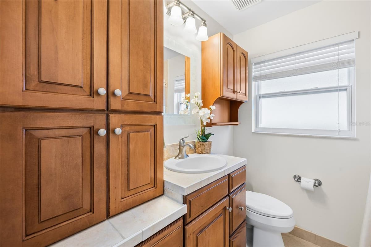 1394 BELLEVUE BOULEVARD — photo 34 of 53