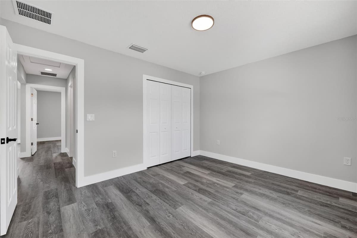 2107 IVY PLACE — photo 31 of 37