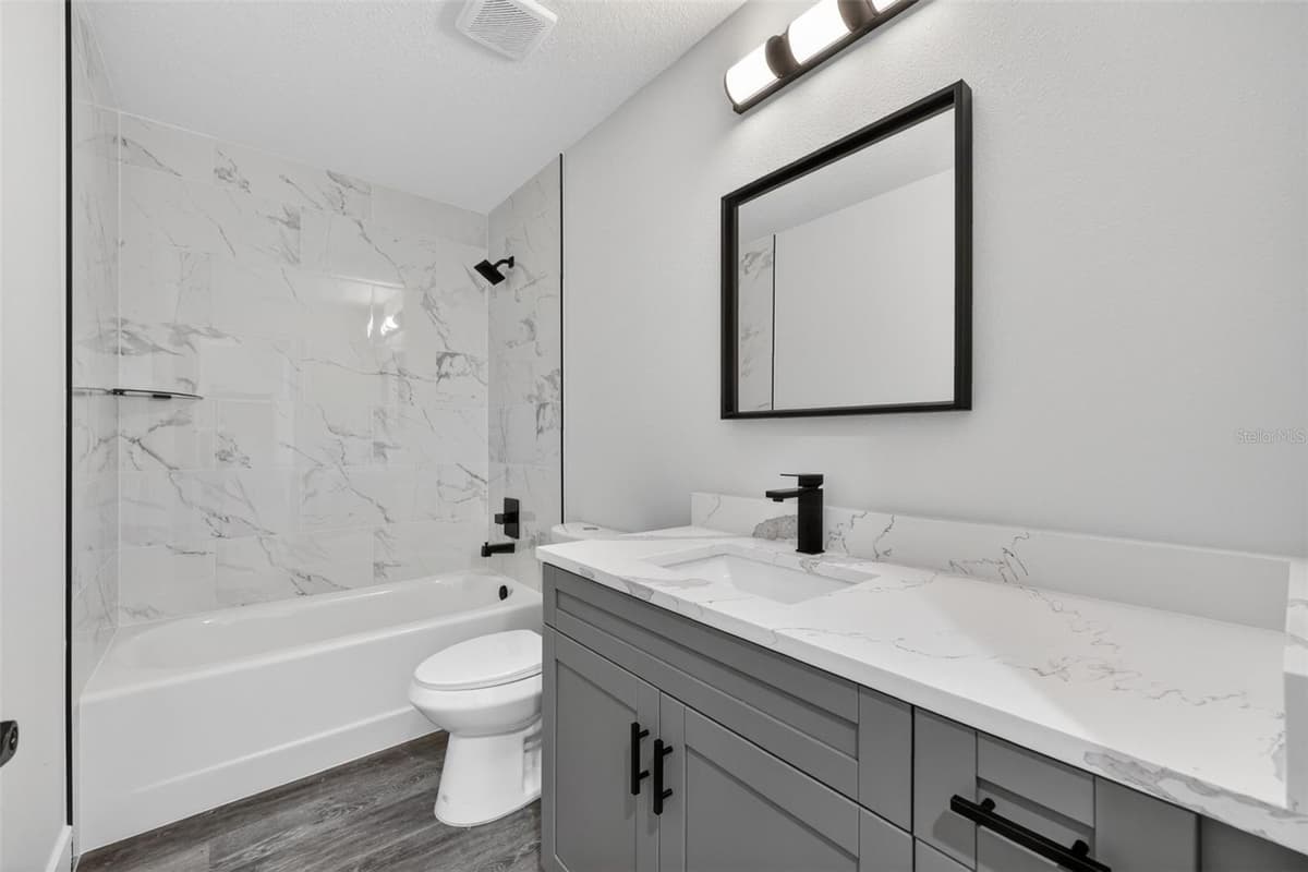 2107 IVY PLACE — photo 30 of 37