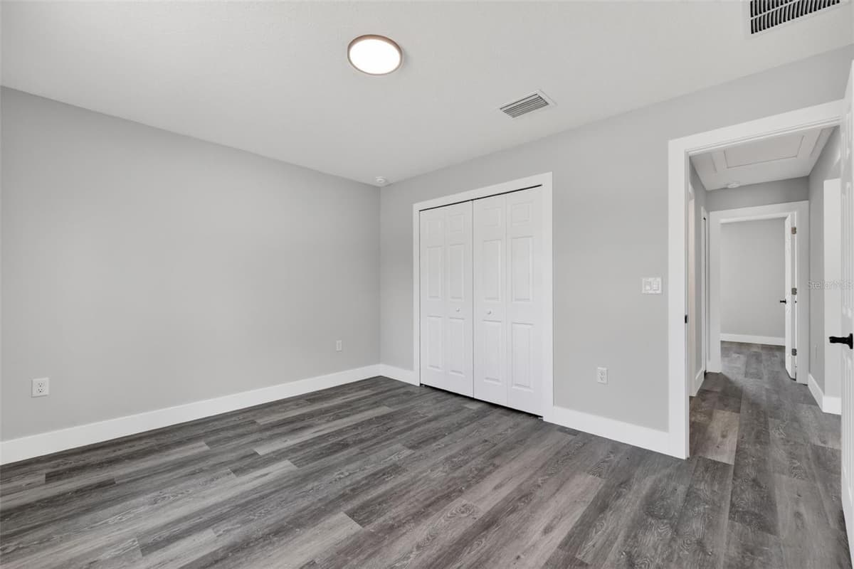 2107 IVY PLACE — photo 29 of 37
