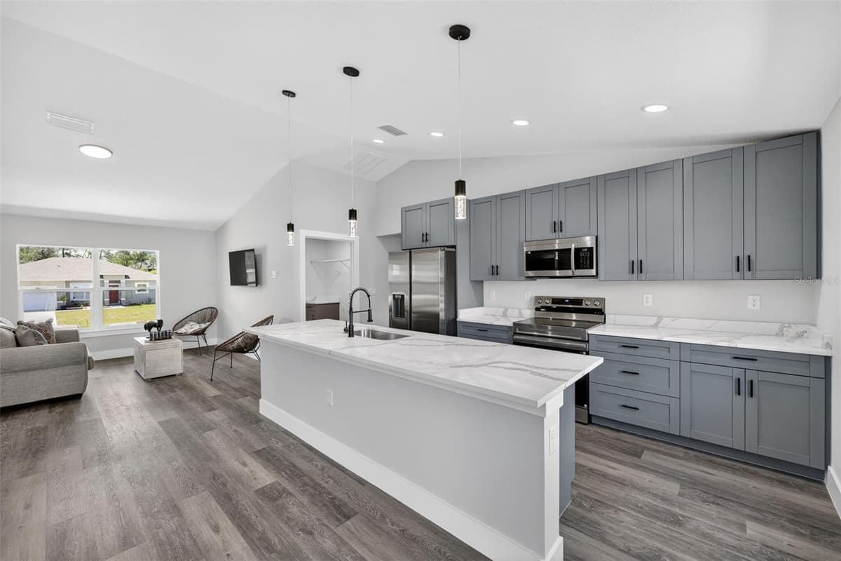 2107 IVY PLACE — photo 16 of 37