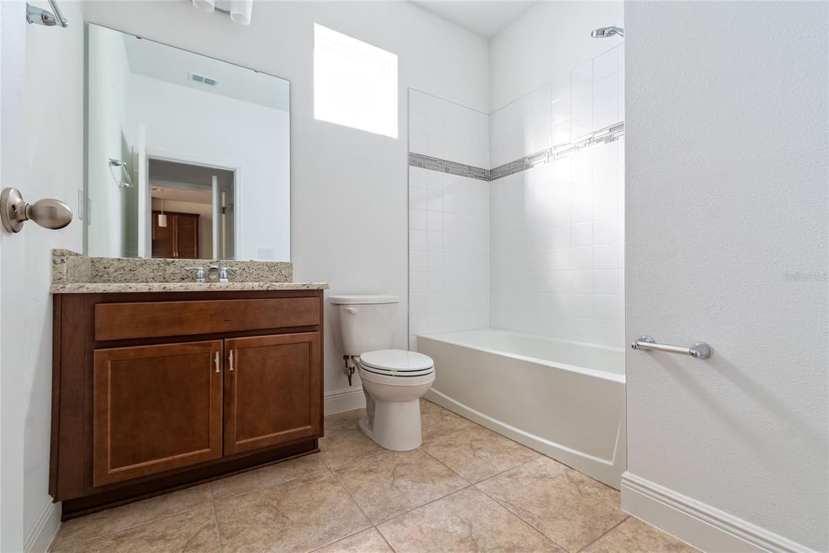 14815 MILFOIL AVENUE — photo 23 of 33