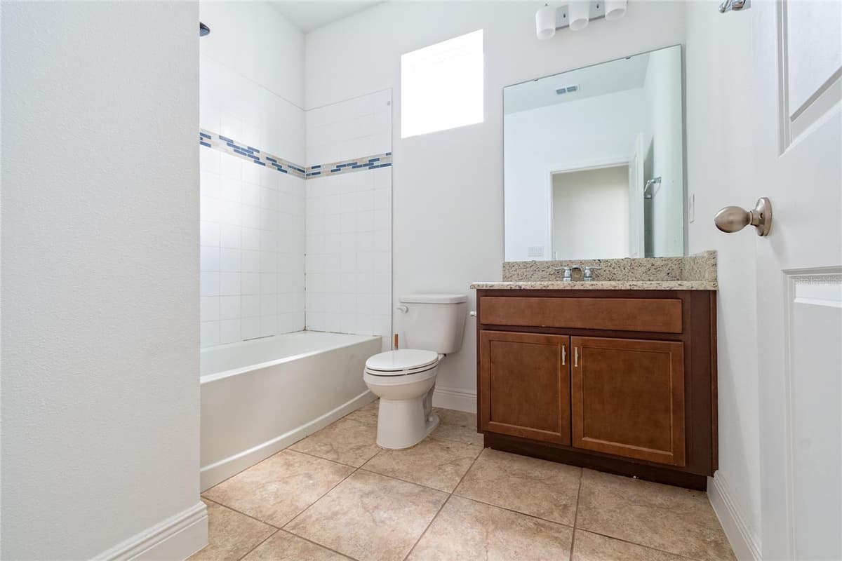 14815 MILFOIL AVENUE — photo 21 of 33