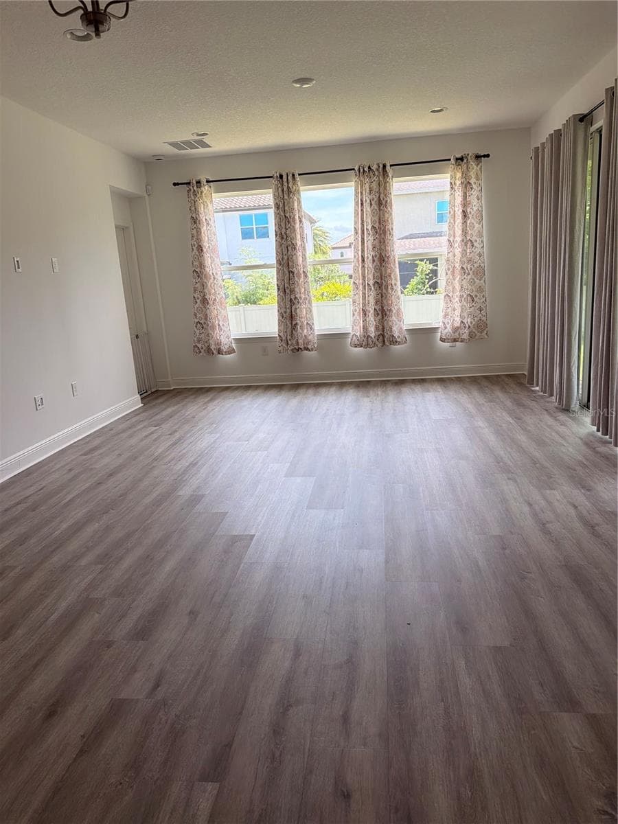 14815 MILFOIL AVENUE — photo 13 of 33