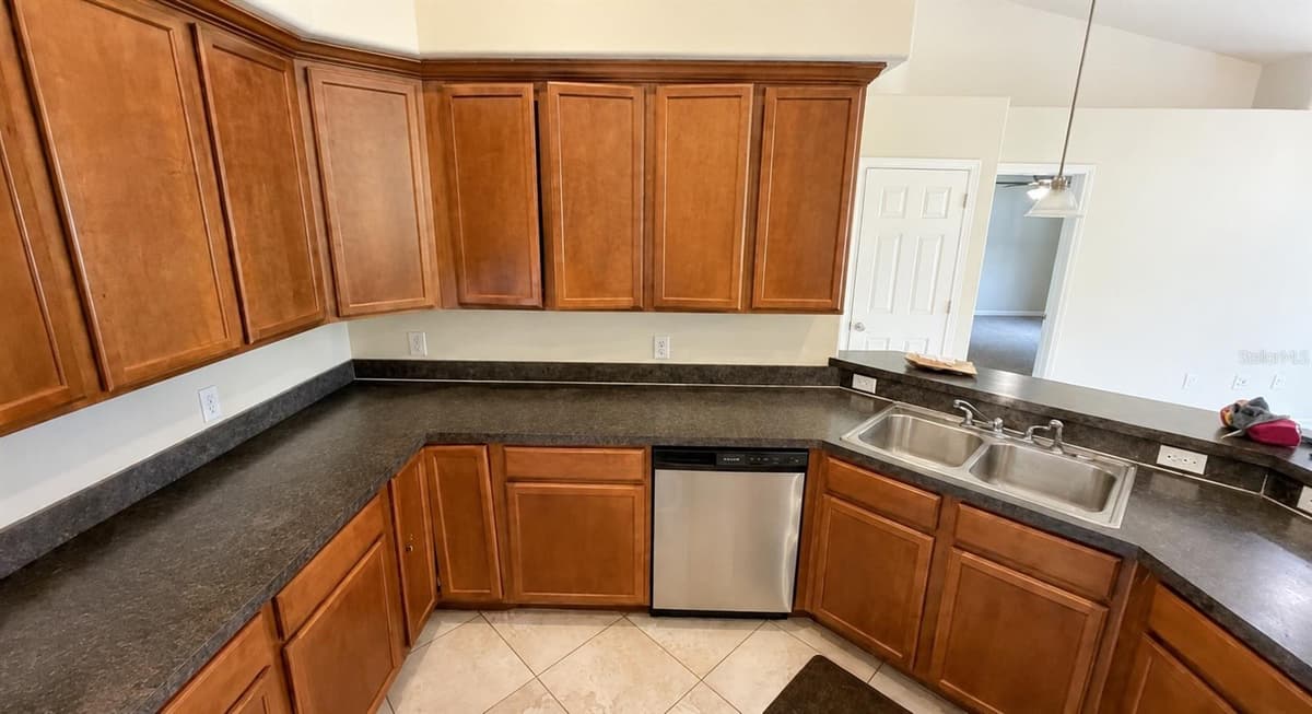 515 BAR DRIVE — photo 2 of 20