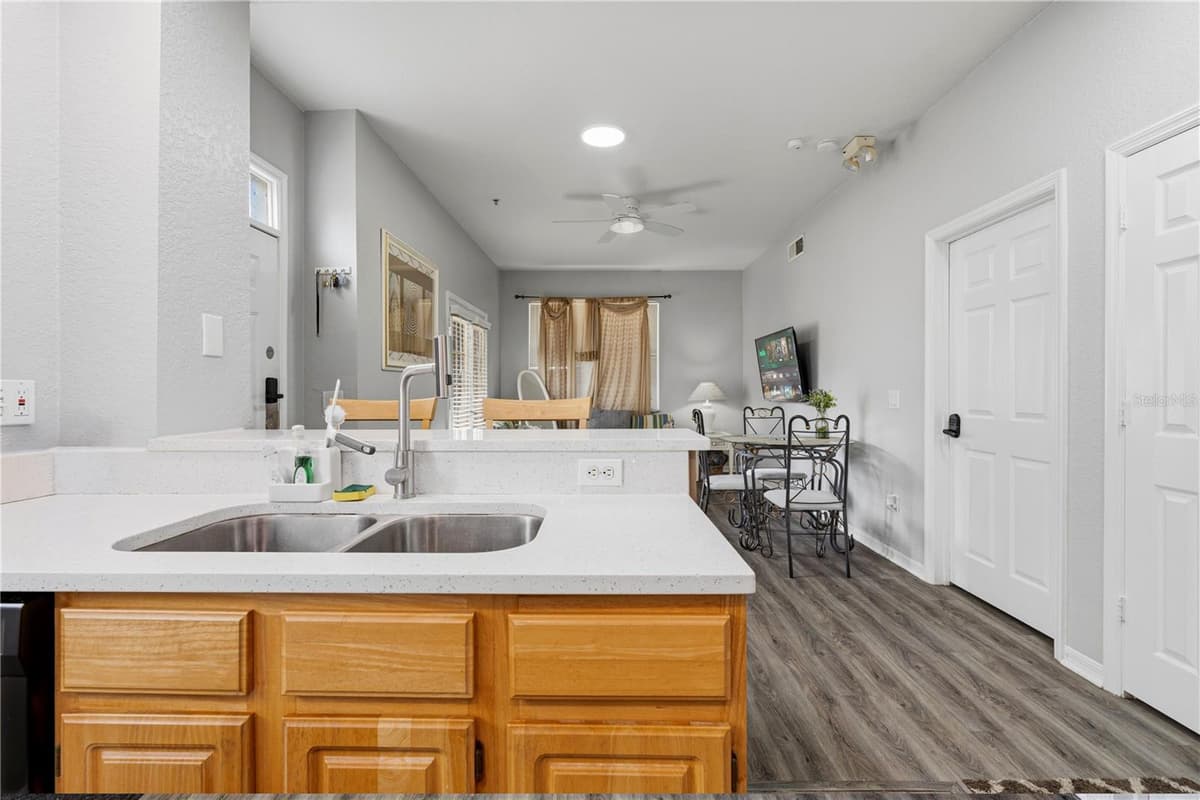 4006 SAN GALLO DRIVE — photo 10 of 31