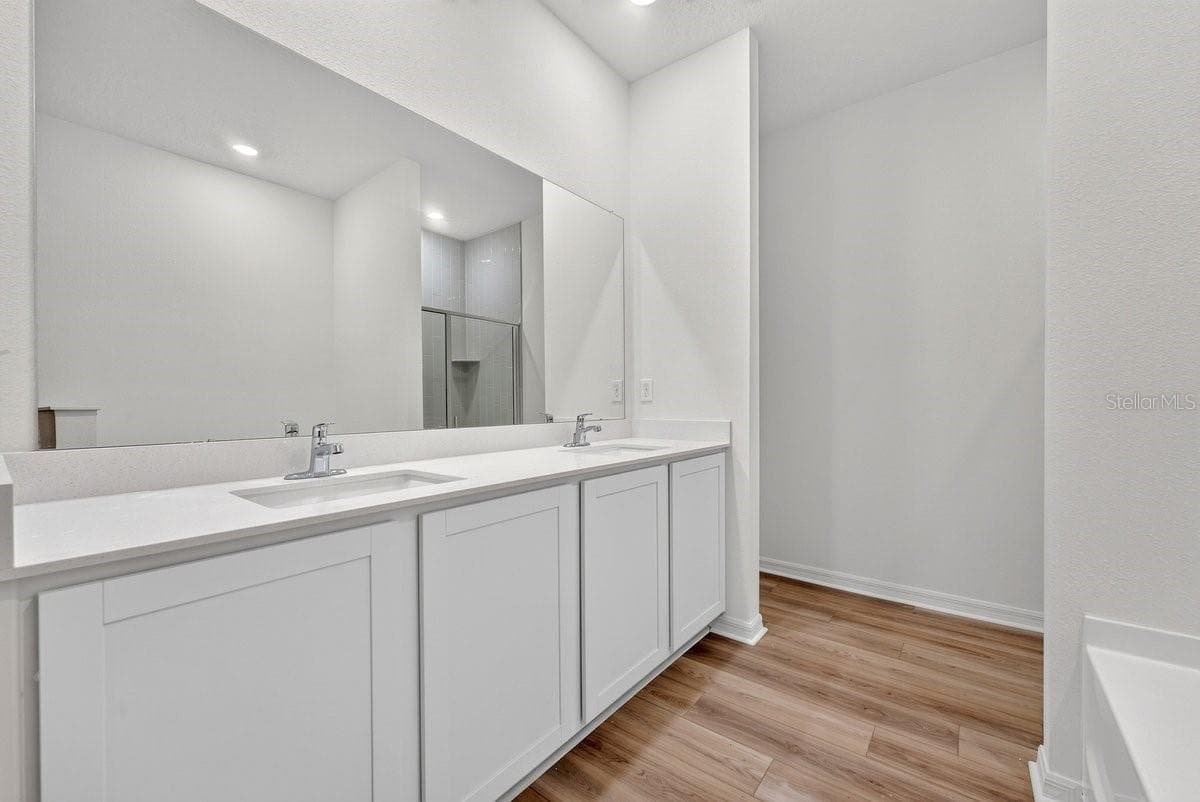 1699 WHIPPLE DRIVE — photo 18 of 37