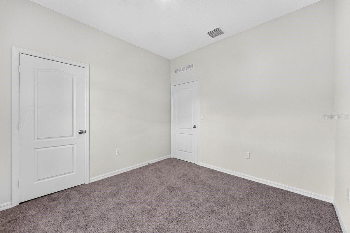 1699 WHIPPLE DRIVE — photo 11 of 37