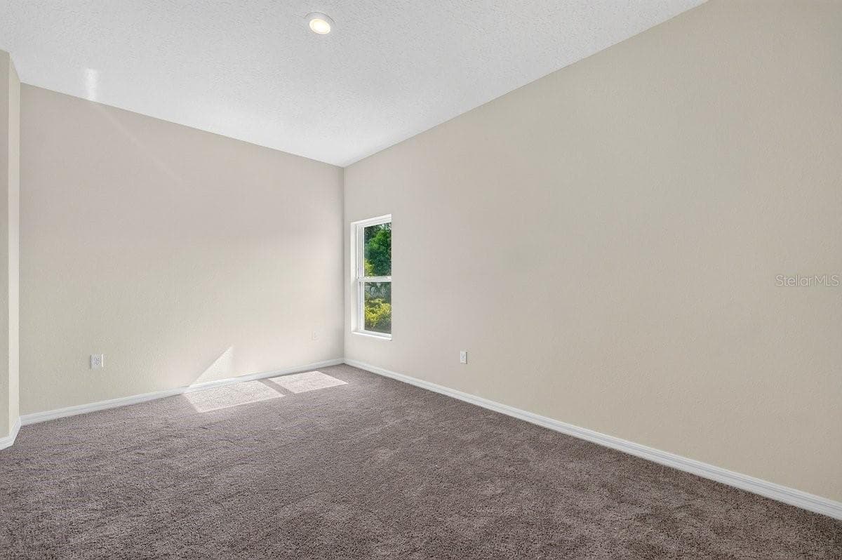 1699 WHIPPLE DRIVE — photo 20 of 37