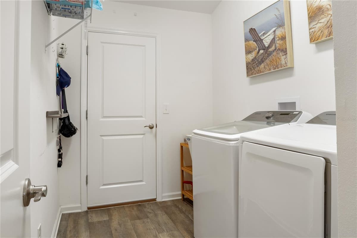 301 KLAMUT COURT — photo 25 of 38